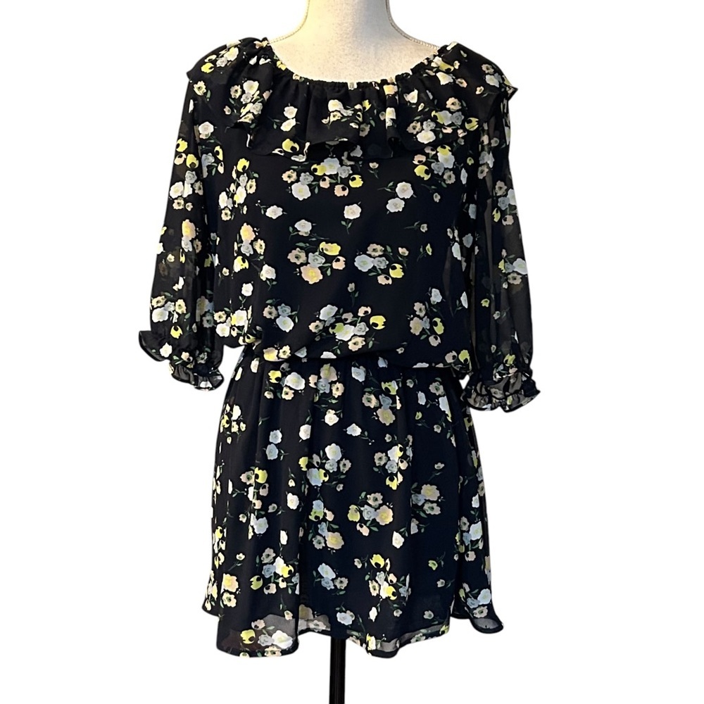 La Chapelle Sport‎ Waist Defined Floral Mini Dress Women’s Small / Mediumm Girly